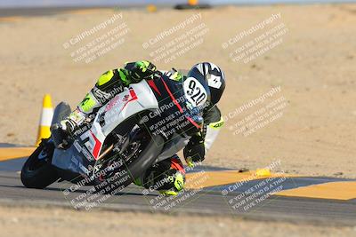 media/Oct-07-2023-CVMA (Sat) [[f84d08e330]]/Race 13 500 Supersport-350 Supersport/